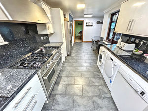 Kitchen- click for photo gallery